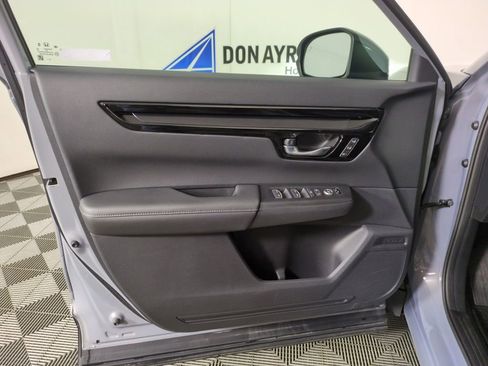 Used 2025 Honda CR-V EX-L image 10