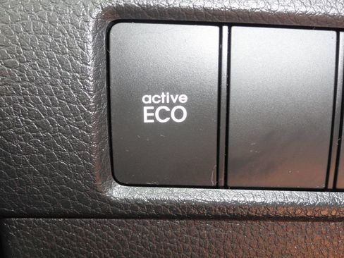 Used 2015 Hyundai Santa Fe Sport FWD image 23