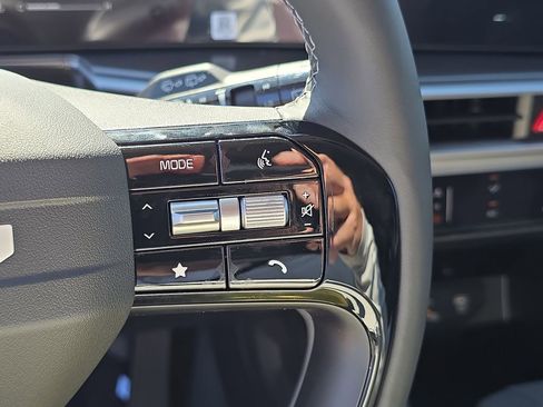 New 2026 Kia Sorento LX FWD image 30