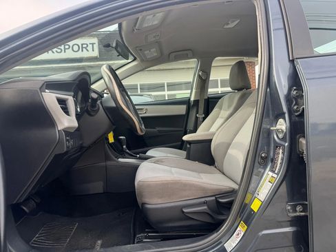 Used 2016 Toyota Corolla LE image 10