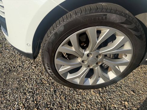 Used 2018 Land Rover Range Rover HSE AWD/4WD image 9