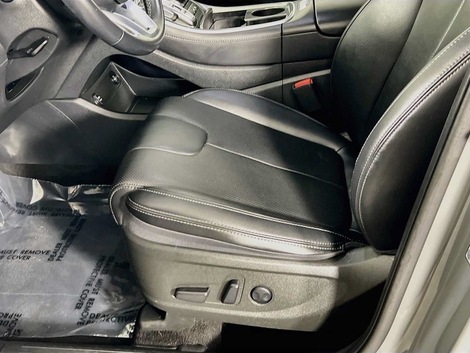 Certified 2023 Hyundai Santa Fe SEL w/ Premium Package AWD/4WD image 20
