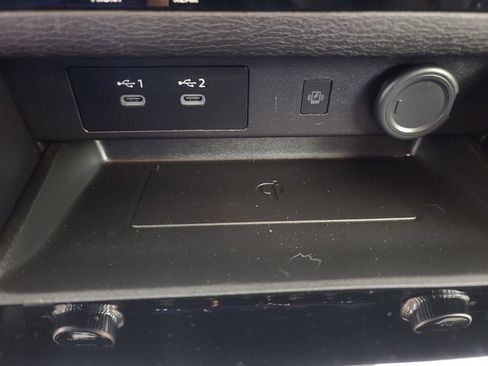 Used 2025 Mitsubishi Outlander SE image 33