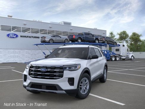 New 2026 Ford Explorer Active AWD/4WD image 2