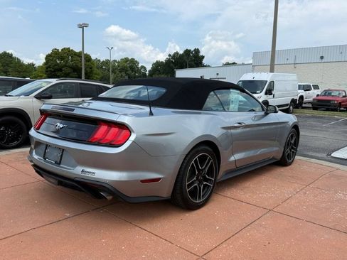 Used 2022 Ford Mustang Premium RWD image 6