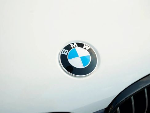 Used 2018 BMW 750i xDrive AWD/4WD image 10
