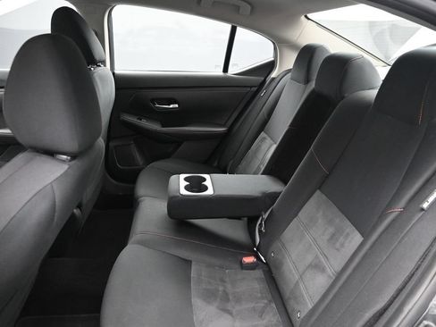 Used 2025 Nissan Sentra SR FWD image 18