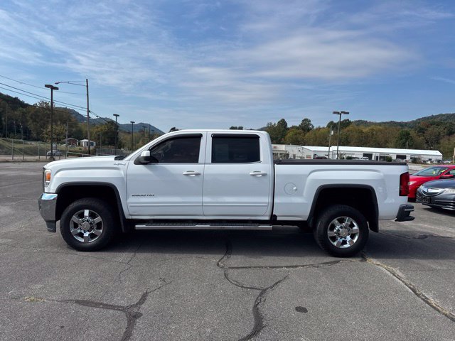 Used 2015 GMC Sierra 2500 SLE w/ SLE Preferred Package AWD/4WD image 5