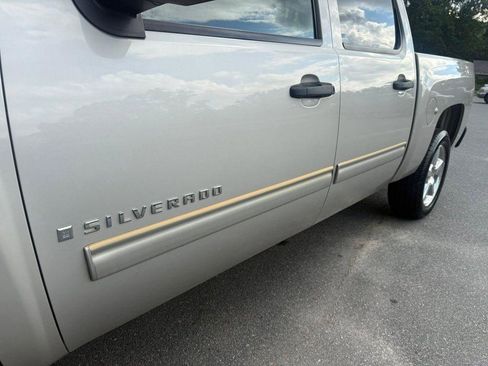 Used 2009 Chevrolet Silverado 1500 LT w/ All Star Package RWD image 9