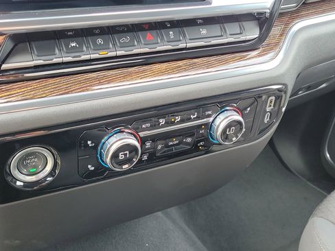 Used 2024 GMC Sierra 1500 Elevation image 19