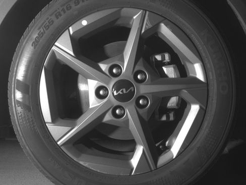 Used 2025 Kia K4 LXS image 12