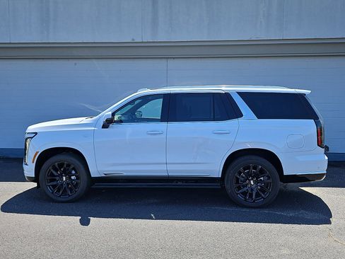 New 2026 Cadillac Escalade Luxury w/ Touring Package image 2