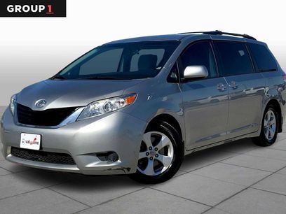 Used 2013 Toyota Sienna LE