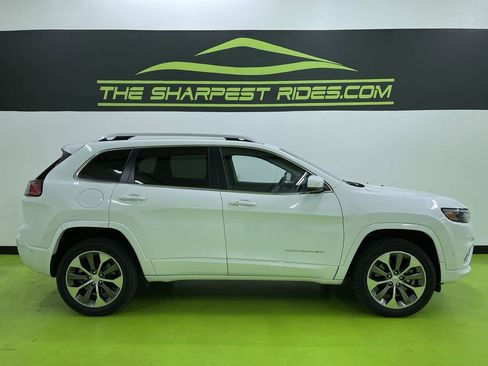 Used 2019 Jeep Cherokee Overland w/ Technology Group image 11