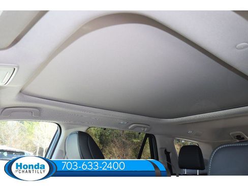 New 2025 Honda Pilot Touring image 21