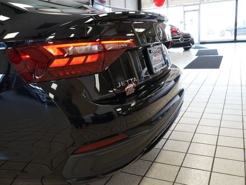 Used 2022 Volkswagen Jetta Sport FWD image 12