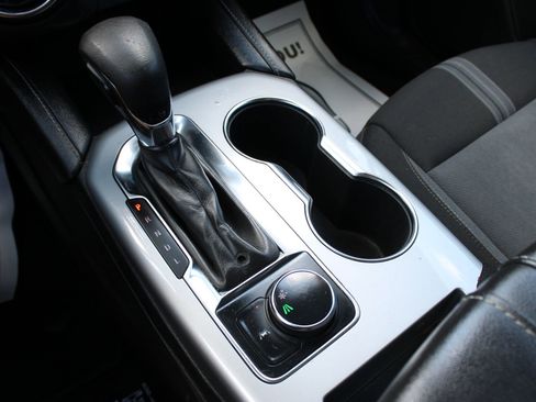 Used 2023 Chevrolet Blazer LT FWD image 37