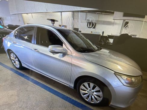 Used 2013 Honda Accord EX image 4