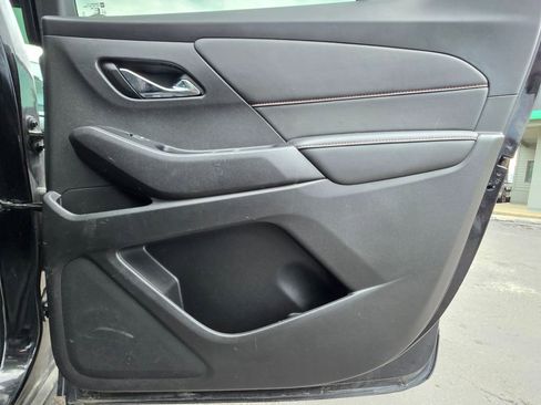Used 2023 Chevrolet Traverse RS AWD/4WD image 33