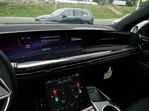 New 2025 Cadillac Escalade IQ Sport 1 image 22