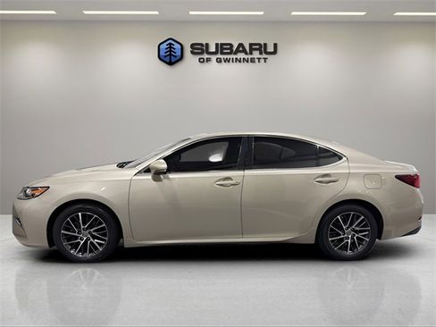 Used 2017 Lexus ES 350 image 2