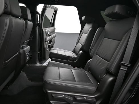 Used 2021 Chevrolet Tahoe Z71 w/ Z71 Signature Package AWD/4WD image 15