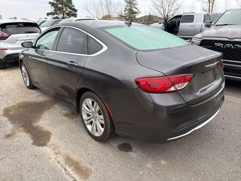 Used 2015 Chrysler 200 Limited w/ Convenience Group image 6