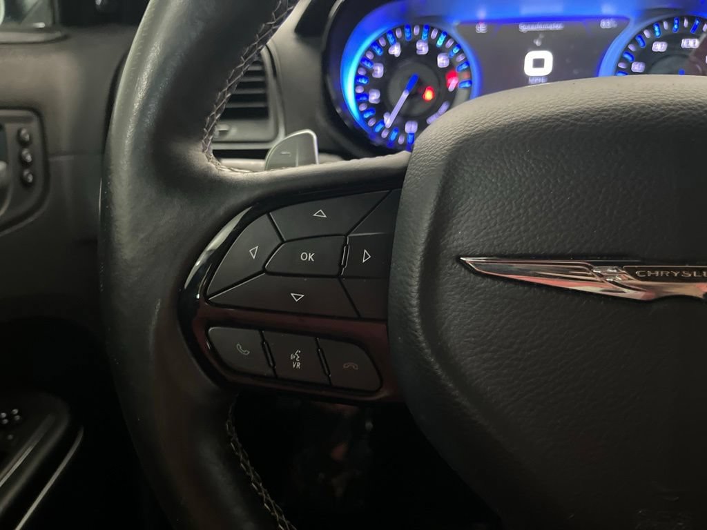 Used 2019 Chrysler 300 S w/ 300S Premium Group 2 RWD image 57