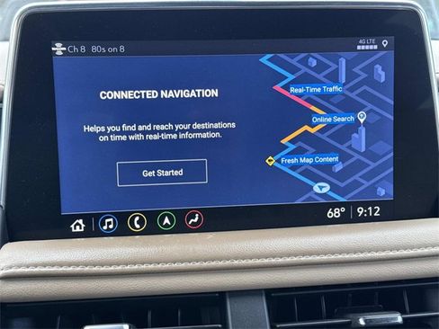 Used 2021 Chevrolet Suburban Premier w/ Premium Package image 31