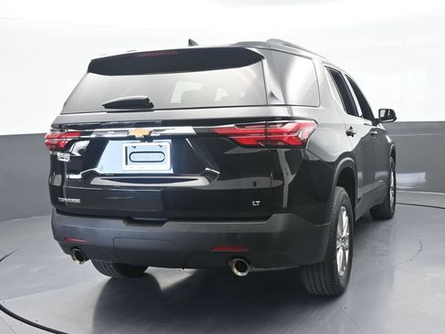 Used 2023 Chevrolet Traverse LT FWD image 5