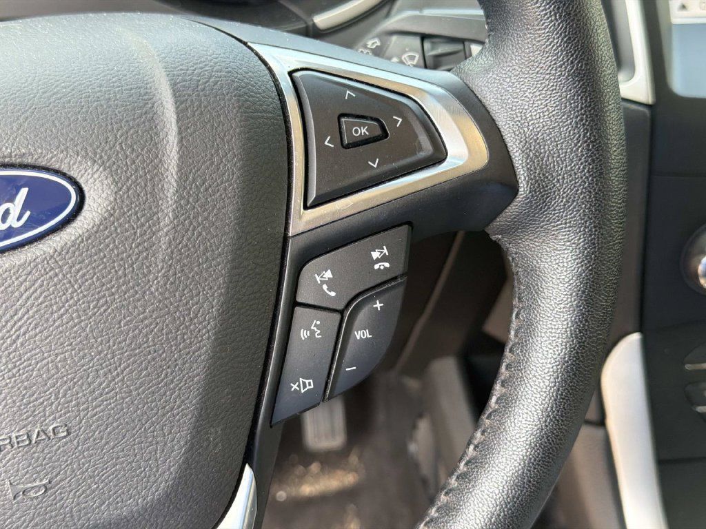 Used 2019 Ford Edge SEL w/ Equipment Group 201A FWD image 23