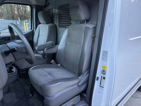 Used 2019 Nissan NV 2500 S image 14