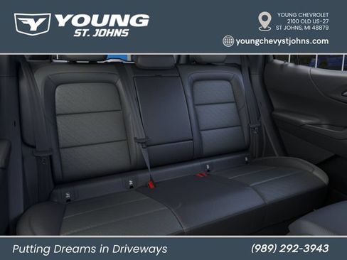 New 2026 Chevrolet Equinox LT w/ Convenience Package II FWD image 17