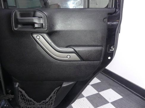 Used 2014 Jeep Wrangler Unlimited Sport w/ Quick Order Package 23S AWD/4WD image 21