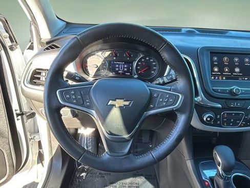 Used 2022 Chevrolet Equinox LT image 11