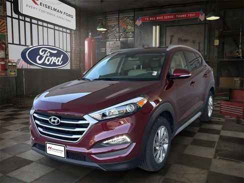 Used 2017 Hyundai Tucson SE Plus image 1