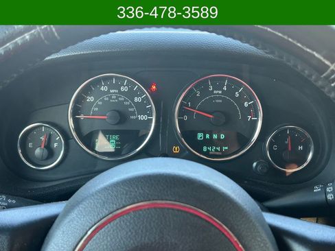 Used 2018 Jeep Wrangler Unlimited Sport w/ Connectivity Group AWD/4WD image 15