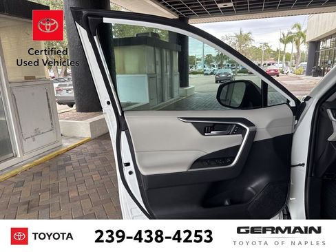 Used 2025 Toyota RAV4 XLE Premium image 18