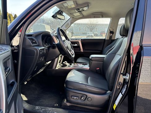 Used 2024 Toyota 4Runner SR5 Premium image 13