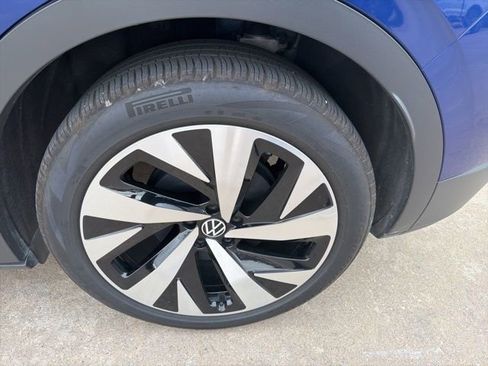 Used 2021 Volkswagen ID.4 Pro S image 6