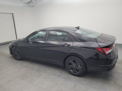 Used 2022 Hyundai Elantra SEL image 3