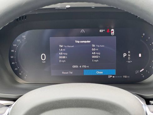 Certified 2025 Volvo XC60 B5 Ultra AWD/4WD image 12