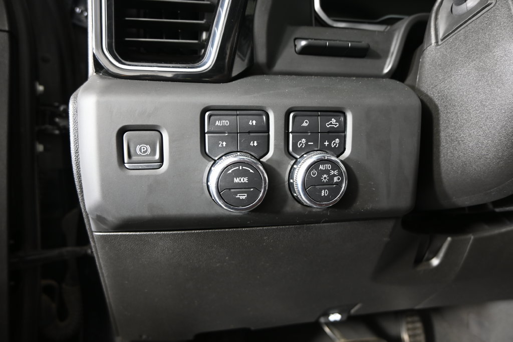 Used 2024 GMC Sierra 3500 Denali Ultimate AWD/4WD image 22