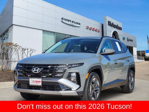 Used 2026 Hyundai Tucson SEL FWD image 2