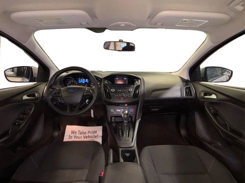 Used 2016 Ford Focus SE w/ Reverse Sensing Package image 30