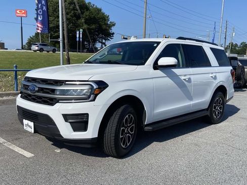 Certified 2024 Ford Expedition XLT AWD/4WD image 6