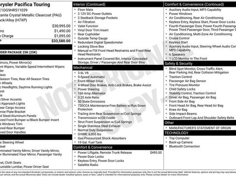 Used 2017 Chrysler Pacifica Touring FWD image 2