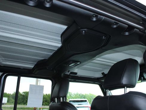 Used 2019 Jeep Wrangler Unlimited Rubicon AWD/4WD image 22