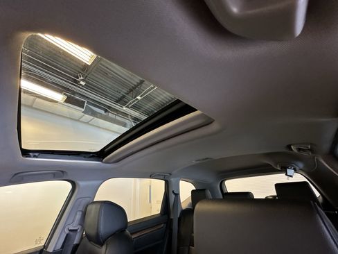 Used 2020 Honda CR-V Touring image 22