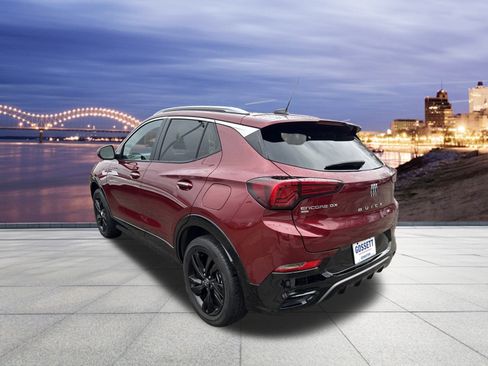 Used 2024 Buick Encore GX Sport Touring image 3